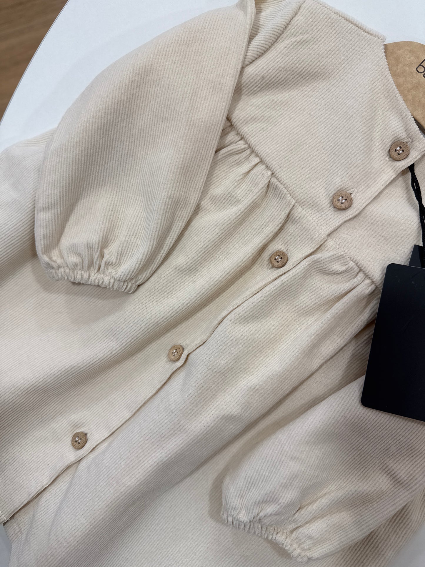 Abito beige fiocco
