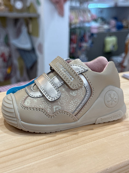 Biomecanics beige