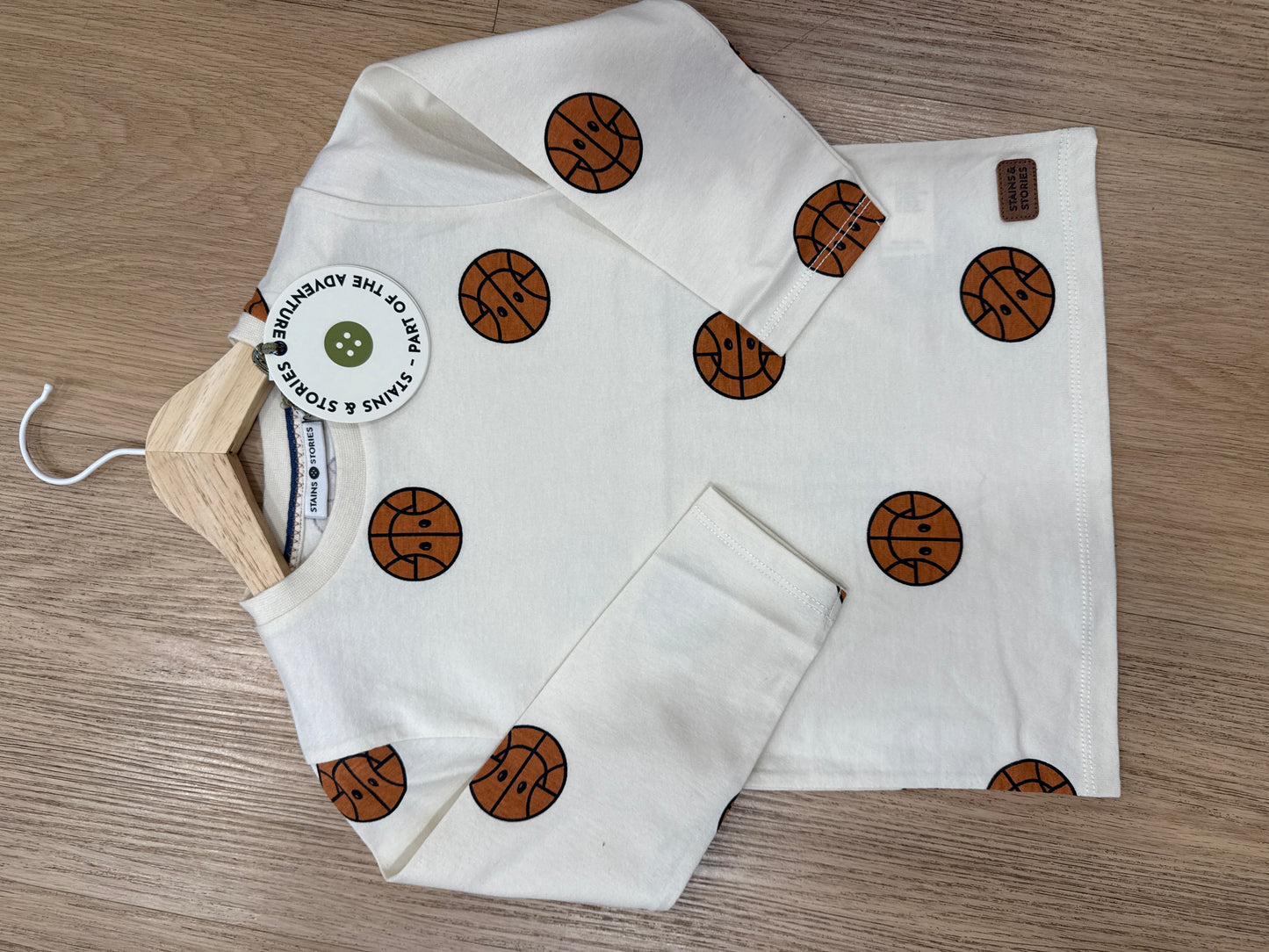 T-shirt bimbo basket babyface